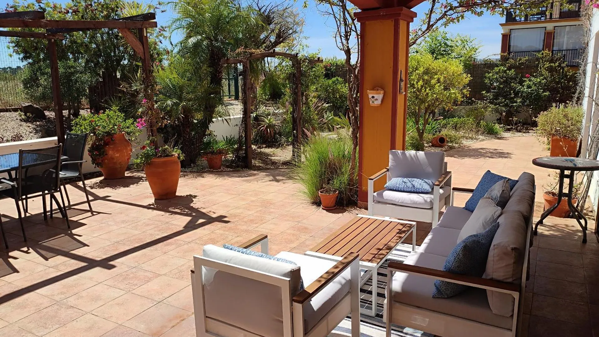 Costa Esuri Ayamonte Las Encinas Luxury 3-Bedroom Apartment - Huge Garden